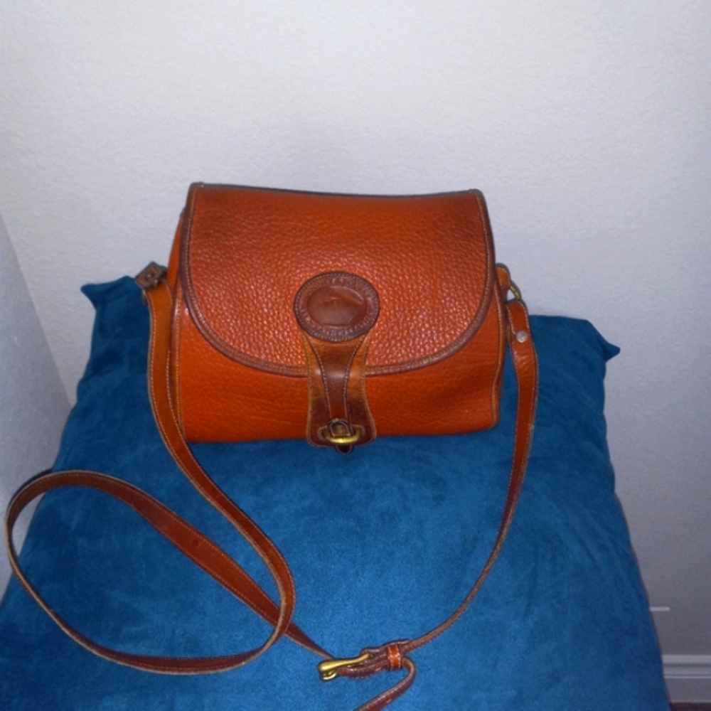 dooney and bourke vintage shoulder bag